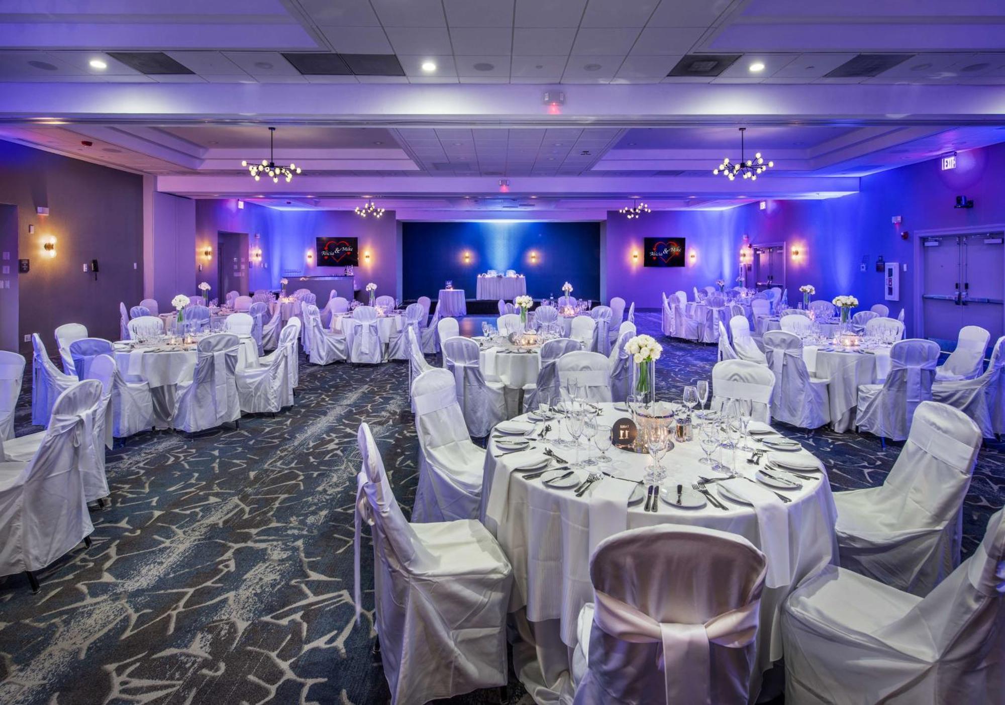 Готель Doubletree By Hilton Monroe Township Cranbury Rossmoor Екстер'єр фото